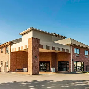 Inn Quality Airport I-240 **